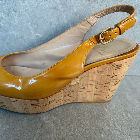 Tan patent-leather peep-toe wedges - Picture 12 of 14